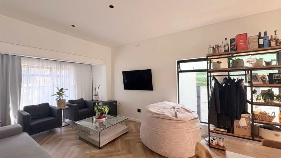To Let 3 Bedroom Property for Rent in Claremont Western Cape